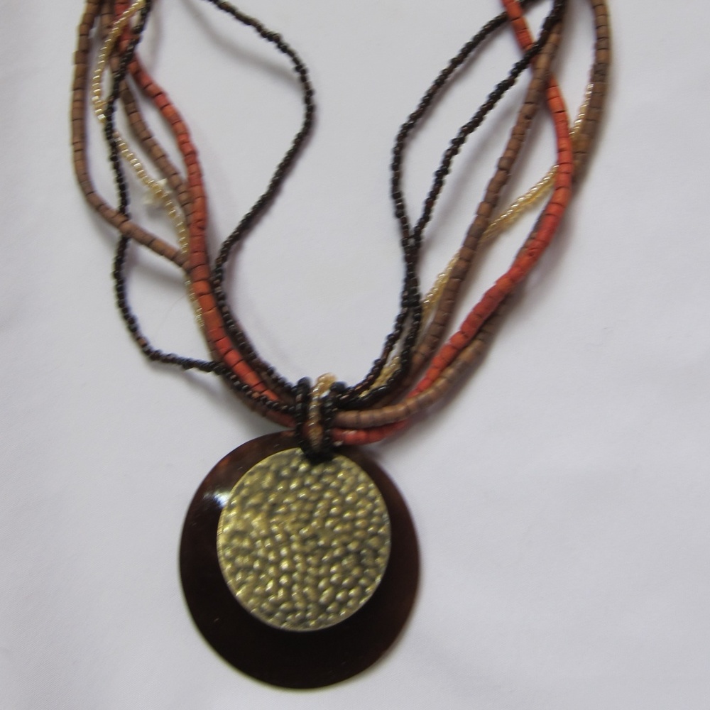 Jared beaded necklace with pendant